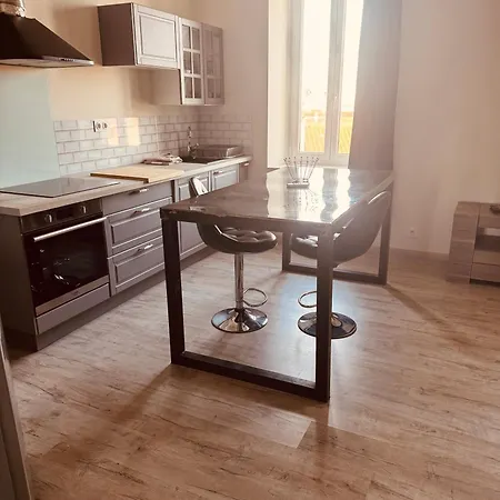 Apartment Duplex Camille *